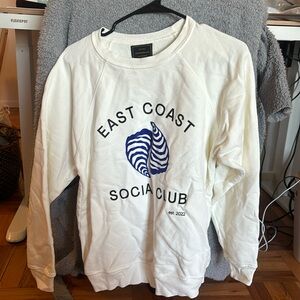 🔥never been worn graphic sweatshirt🔥